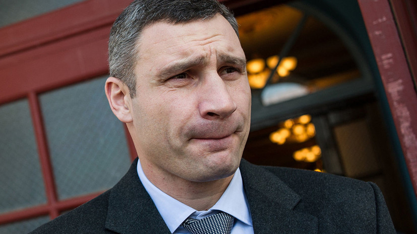 Политолог оценил требование Зеленского уволить Кличко