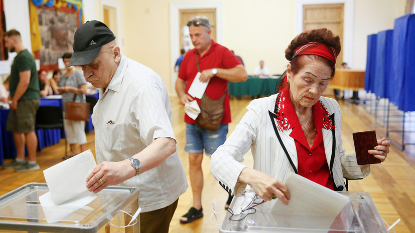 Медведчук заявил об отсутствии оснований для досрочных местных выборов