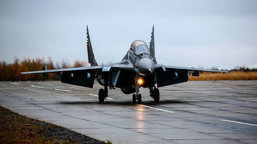 Азербайджан остановил тренировочные полёты после крушения МиГ-29