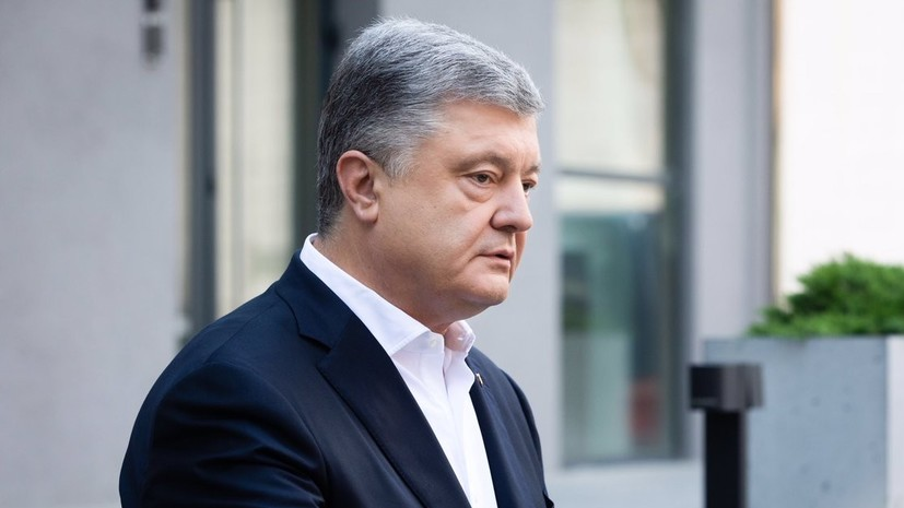 Суд обязал СБУ расследовать возможный захват власти Порошенко