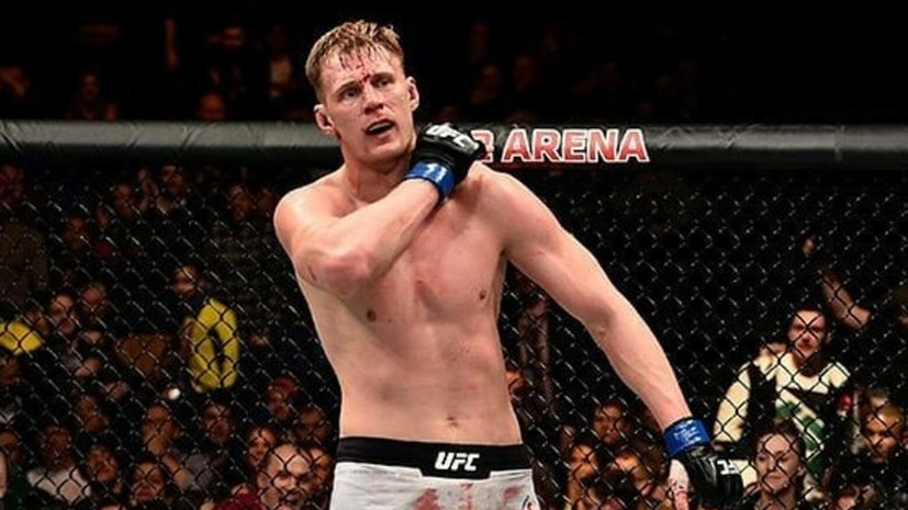 СМИ: Бой Волкова может возглавить турнир UFC в Москве