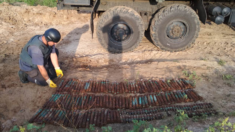 Сапёры нашли 200 снарядов на участке в Харьковской области