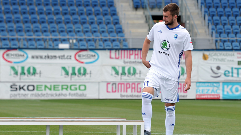 «Млада-Болеслав» подтвердил интерес «Локомотива» к Комличенко