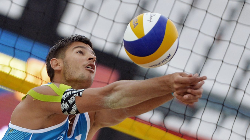Красильников и Стояновский стартовали с победы на ЧЕ по пляжному волейболу