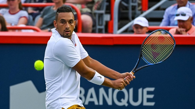 Кирьос устроил перепалку из-за полотенца