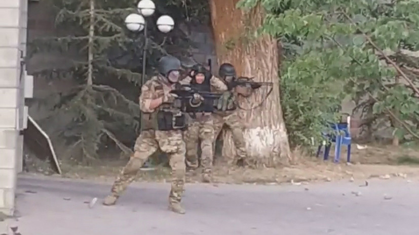При штурме резиденции Атамбаева пострадали четыре силовика