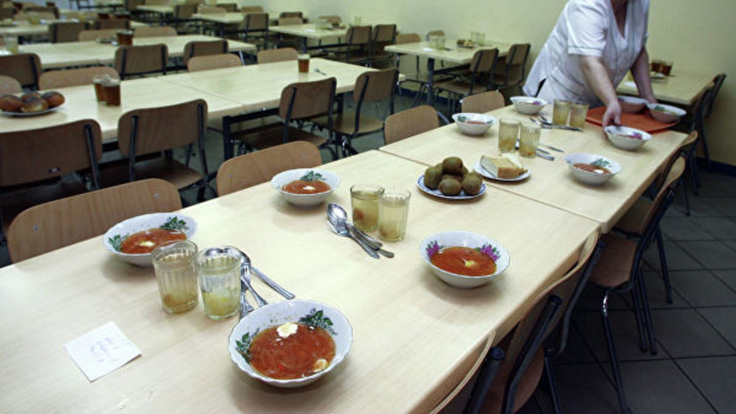В Удмуртии временно закрыли четыре школьных пищеблока