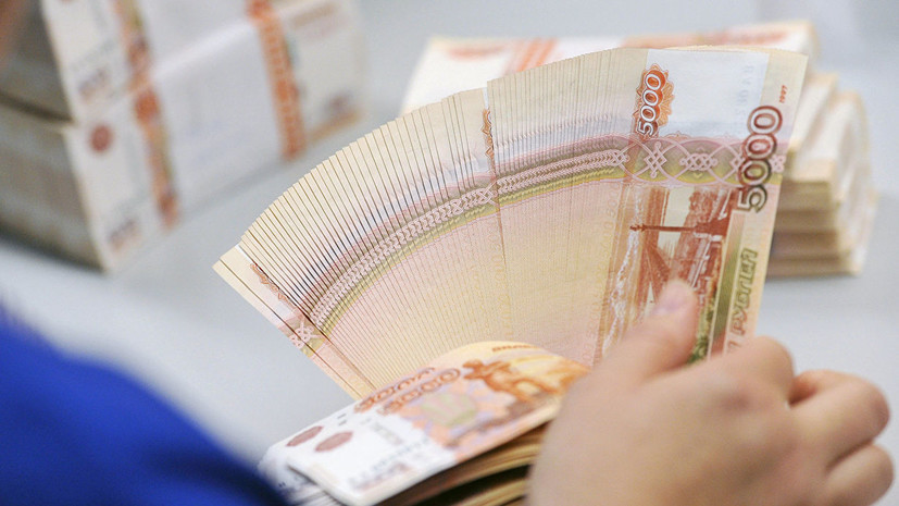 Крымские приставы взыскали более 1 млрд рублей с должников с начала года