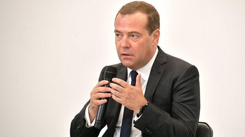 Медведев прокомментировал ситуацию в Киргизии