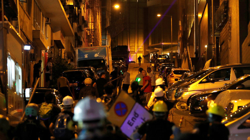 В МИД КНР призвали США прекратить вмешиваться в дела Гонконга