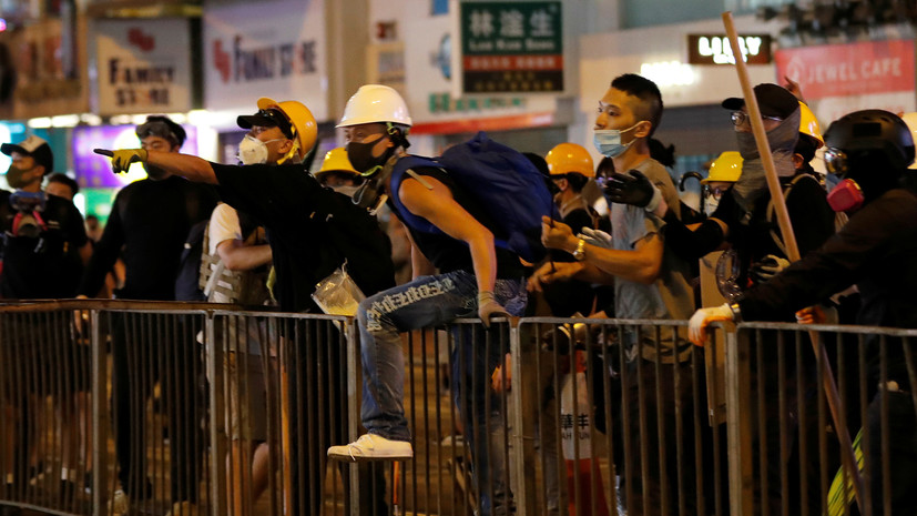 В МИД России прокомментировали ситуацию с протестами в Гонконге