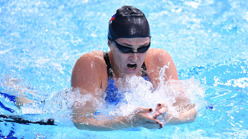 Симонова завоевала серебро в заплыве на 100 м брассом на этапе КМ в Китае