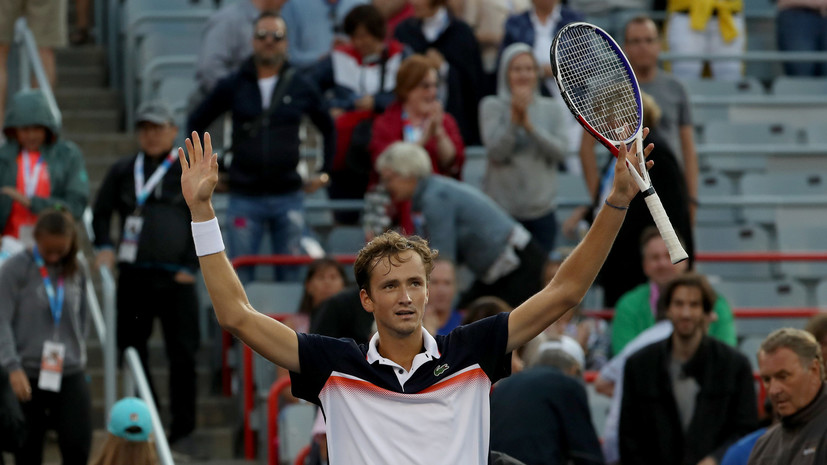 Медведев поднялся на восьмое место в рейтинге ATP
