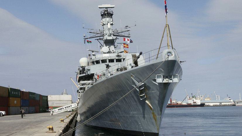 Британия направила ещё один военный корабль в Ормузский пролив