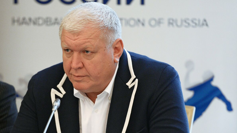 Экс-тренер сборной России по гандболу Трефилов рассказал о своей операции