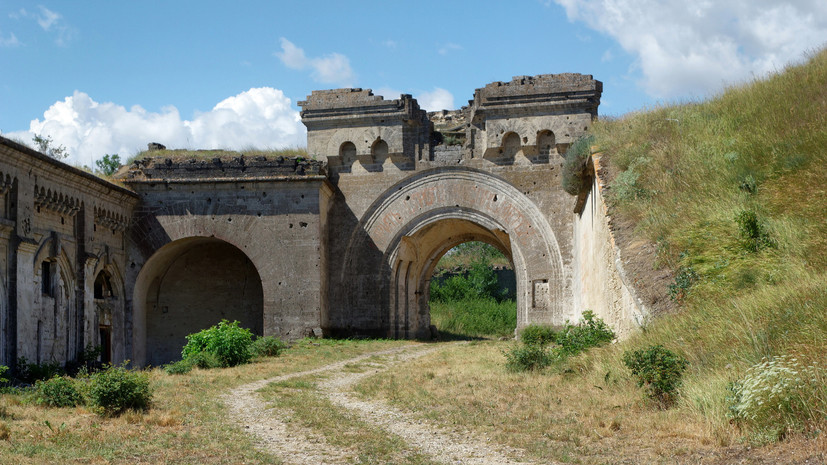 В Керченской крепости обнаружили 1700 осколочных авиабомб