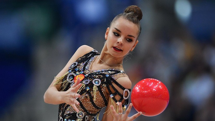 Гимнастка Дина Аверина выиграла три золота на этапе Кубка вызова в Минске