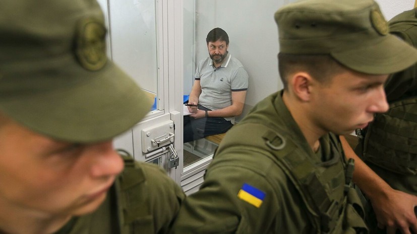 Суд в Киеве перенёс рассмотрение жалобы на продление ареста Вышинскому