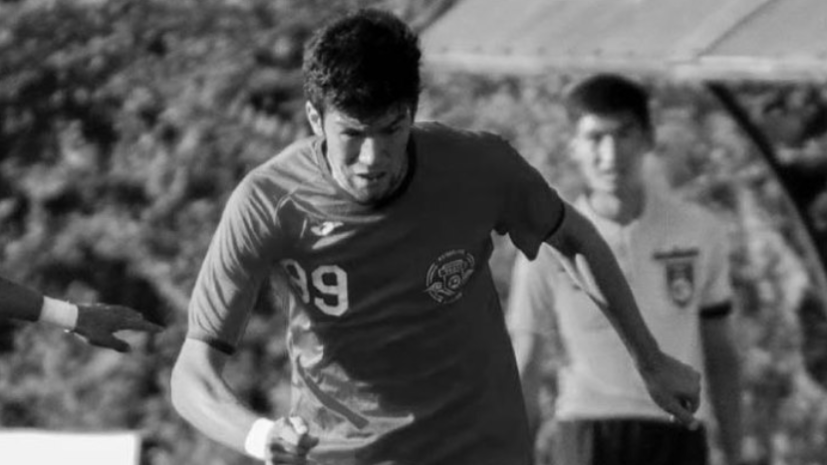 Киргизский футболист погиб в результате ДТП с микроавтобусом команды