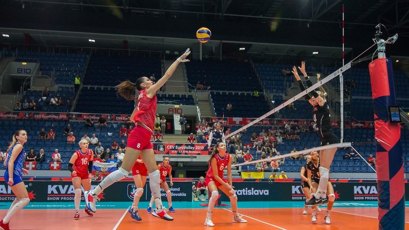 Российские волейболистки обыграли Швейцарию на чемпионате Европы