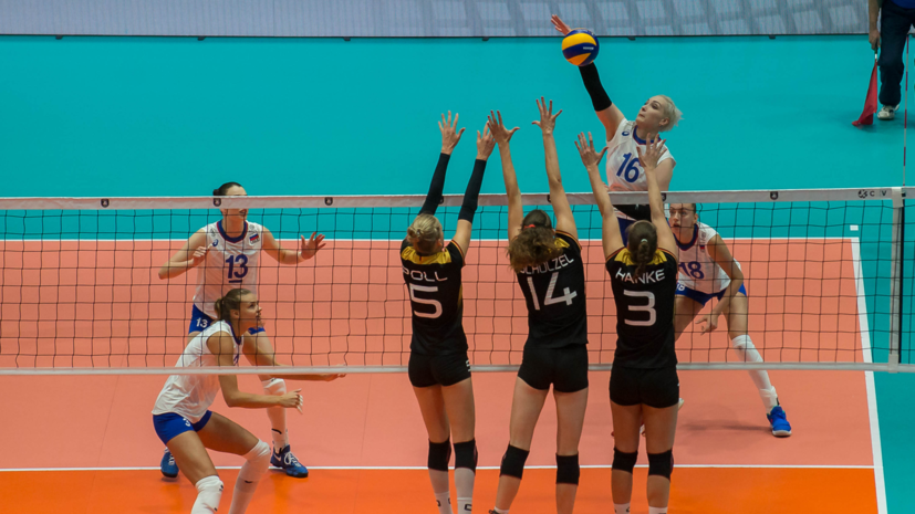 Российские волейболистки уступили сборной Германии на ЧЕ