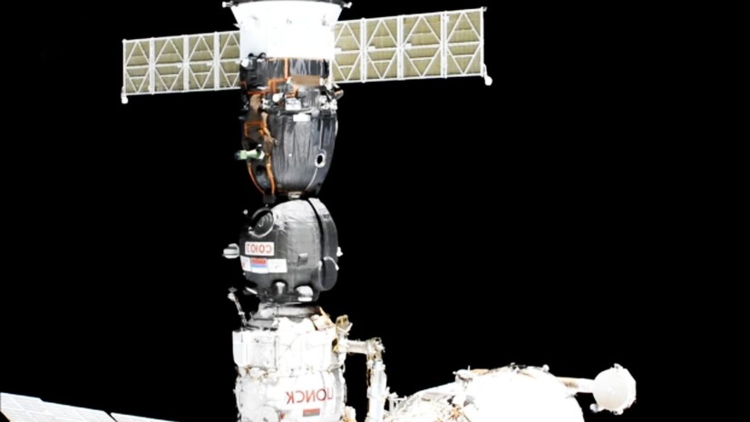 «Союз МС-14» с роботом FEDOR пристыковался к МКС