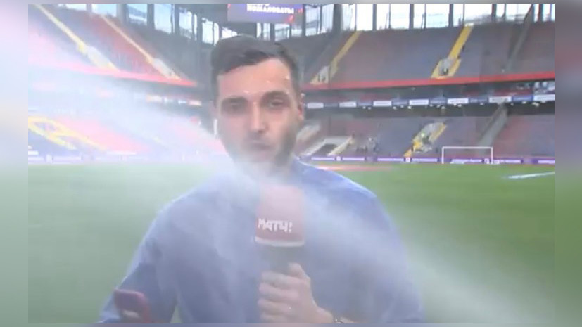 Промокший журналист «Матч ТВ» рассказал, как сушил вещи после прямого эфира