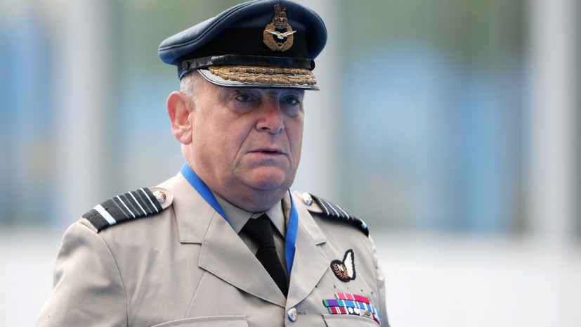 Глава Военного комитета НАТО провёл телефонный разговор с Герасимовым