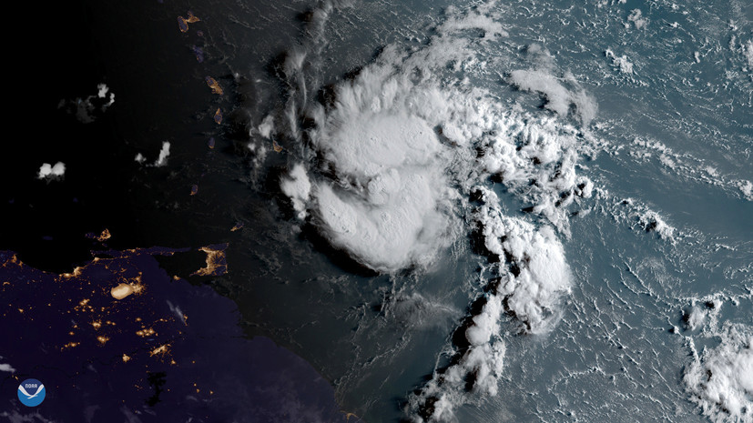 Тропический шторм «Дориан» в Атлантическом океане усилился до урагана