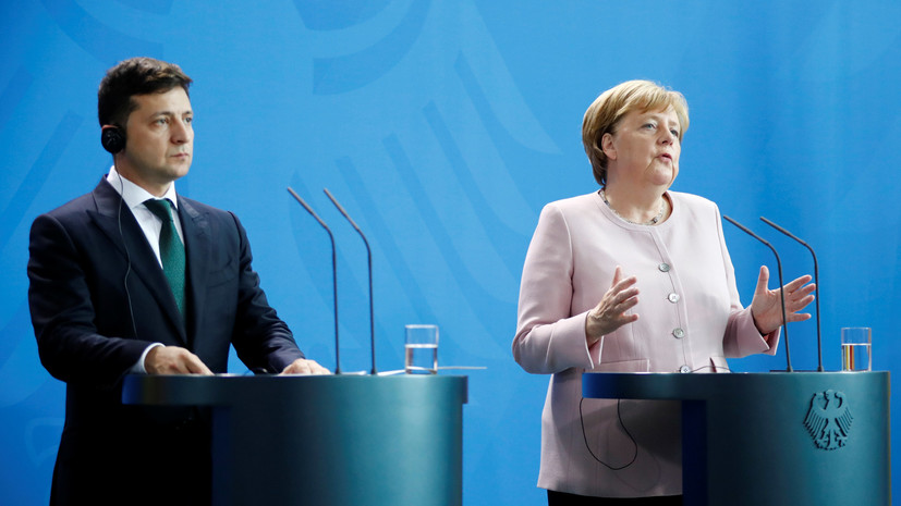 Меркель и Зеленский обсудили работу нормандского формата