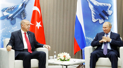 Президент РФ Владимир Путин и президент Турции Реджеп Тайип Эрдоган во время переговоров на МАКС-2019