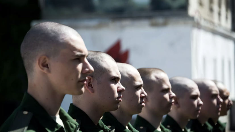 В России вступили в силу изменения в правила призыва в армию