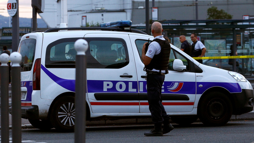 Напавший с ножом на людей во Франции употреблял наркотики