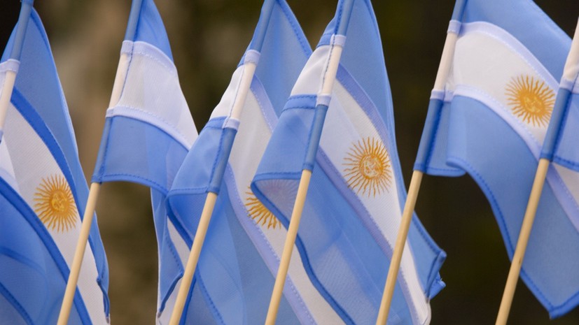 Аргентина вводит валютный контроль