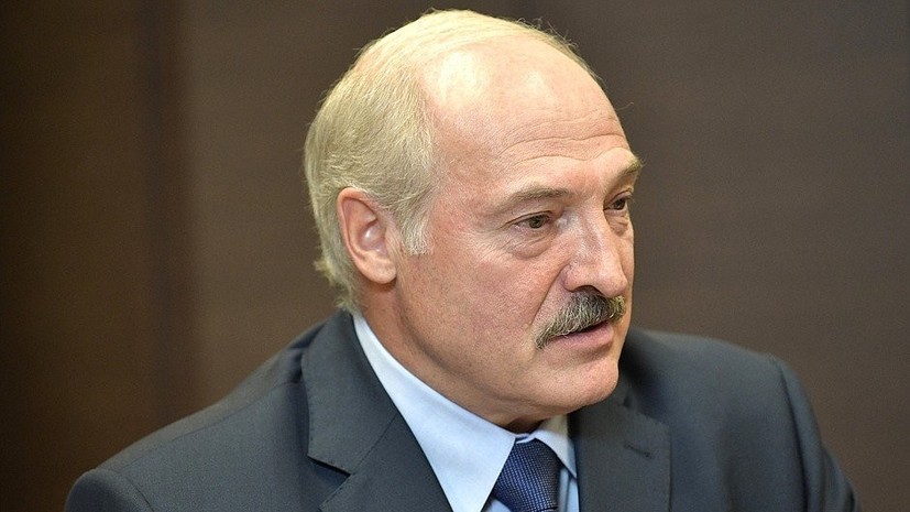 Лукашенко не ездит на работу на велосипеде из-за Зеленского