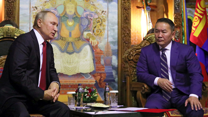 Путин и глава хурала Монголии обсудили по-русски победу на Халхин-Голе
