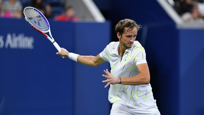 Тарпищев высказался о предстоящем противостоянии Медведева и Вавринки на US Open