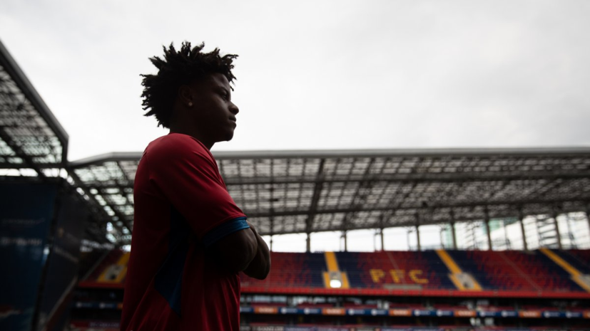 Футболист ЦСКА Лукас Сантос заявил, что хочет остаться в России