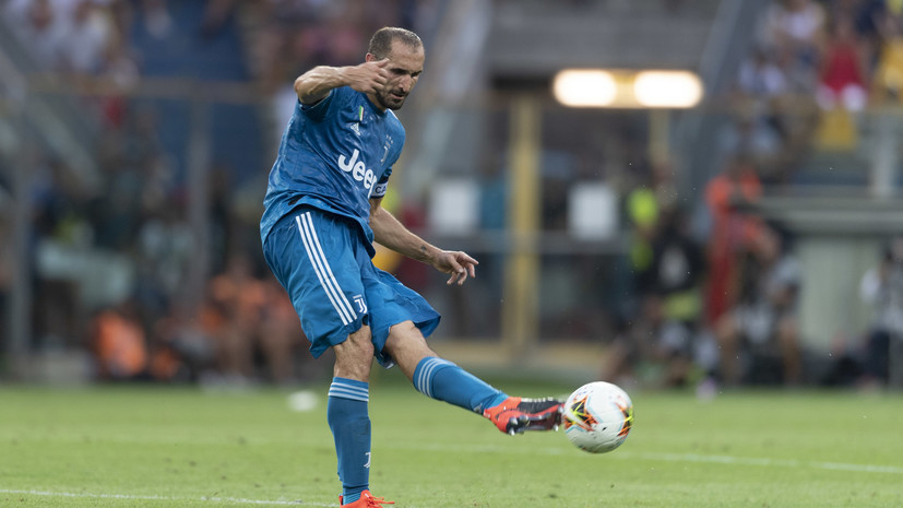 Футболист «Ювентуса» Кьеллини перенёс операцию на колене