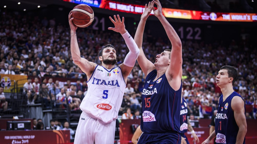 Сборная Сербии разгромила команду Италии на ЧМ по баскетболу