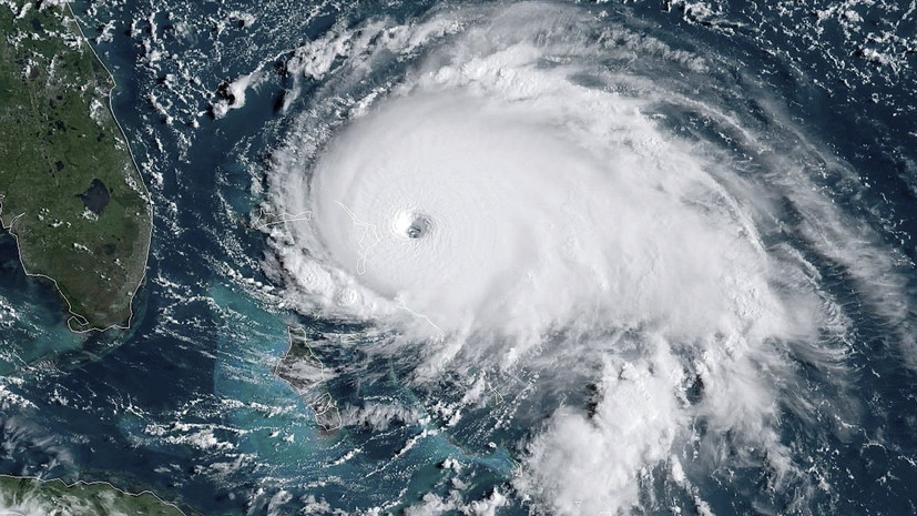 Ураган «Дориан» ослаб до первой категории