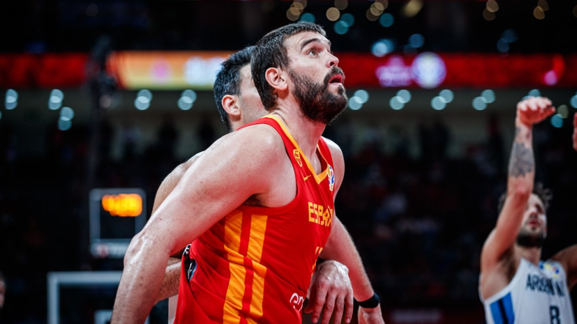 Испанец Газоль стал вторым игроком в истории, который за один сезон выиграл НБА и ЧМ