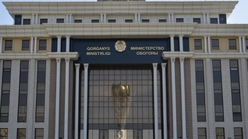 Десять военных ранены в результате взрыва на полигоне в Казахстане