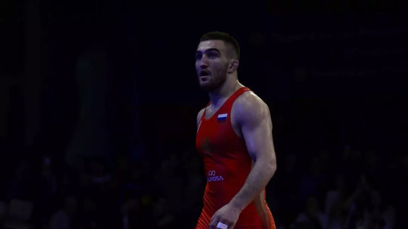 Баев завоевал золото на ЧМ по вольной борьбе в весе до 70 кг
