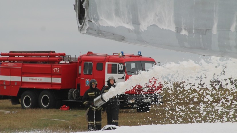 После посадки Boeing в Барнауле к медикам обратились 49 человек