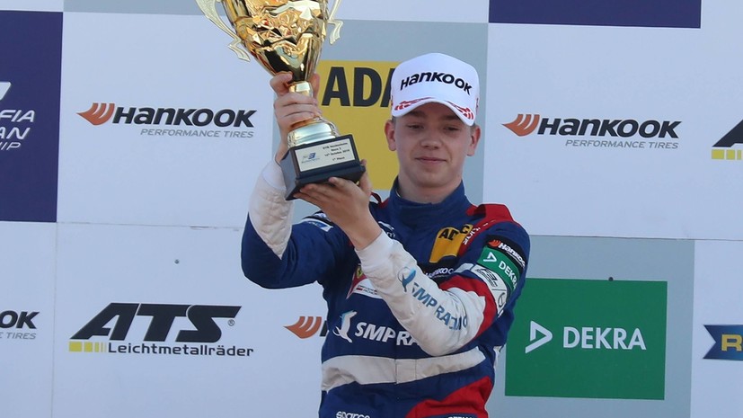 Российский пилот Шварцман стал чемпионом «Формулы-3»