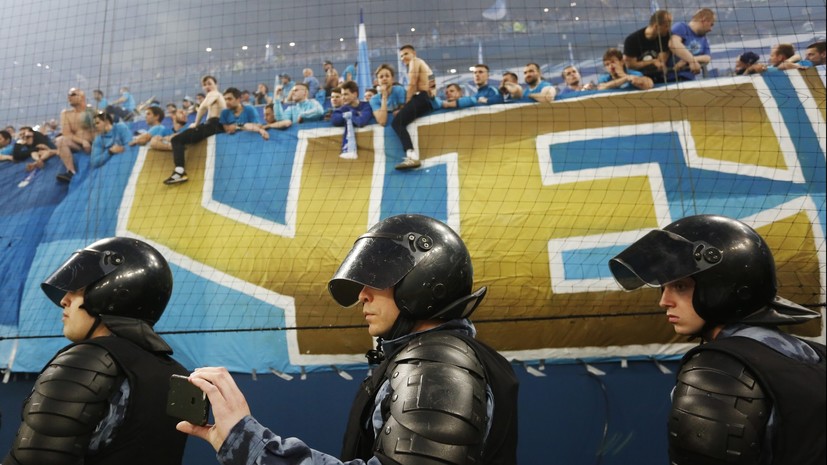 Болельщик, ударивший бойца ОМОНа на матче «Зенит» — «Краснодар», получил год колонии