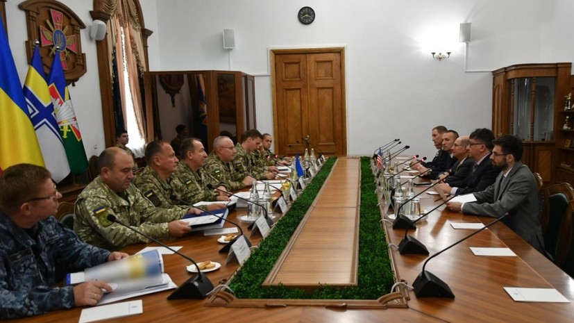 Киев и Вашингтон обсудили развитие ОПК Украины
