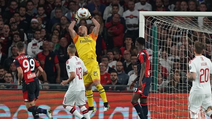 «Милан» обыграл «Дженоа» в матче Серии А, четверо игроков получили красные карточки