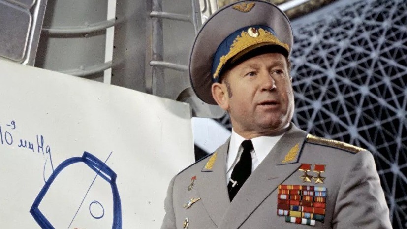 Путин выразил соболезнования в связи со смертью Леонова